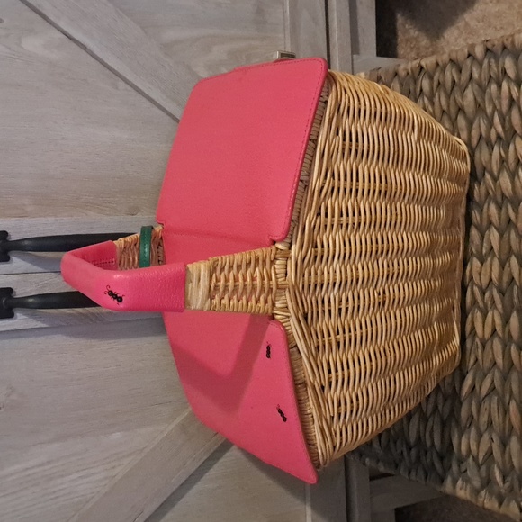 Kate Spade 3D Wicker Strawberry Basket - Picture 5 of 9